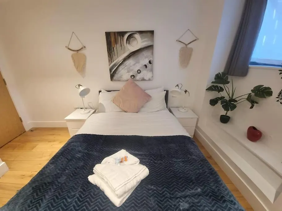 Large Duplex Flat At London Bridge Apartment United Kingdom