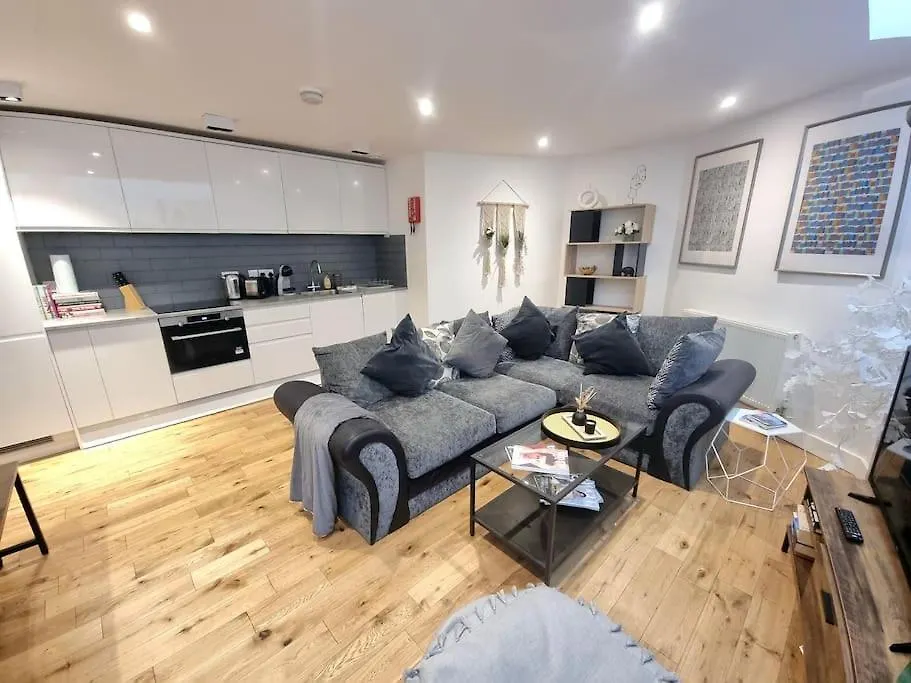 Large Duplex Flat At London Bridge Apartment United Kingdom